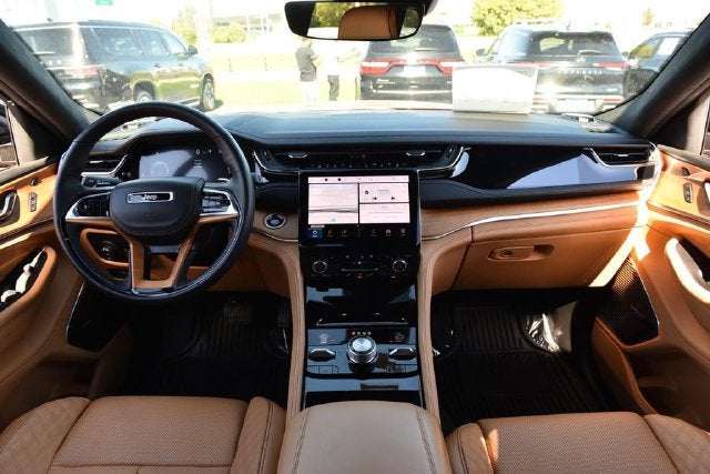2025 Jeep Grand Cherokee Summit Reserve