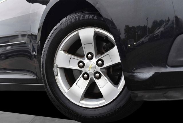 2015 Chevrolet Malibu 4dr Sdn LS w/1FL