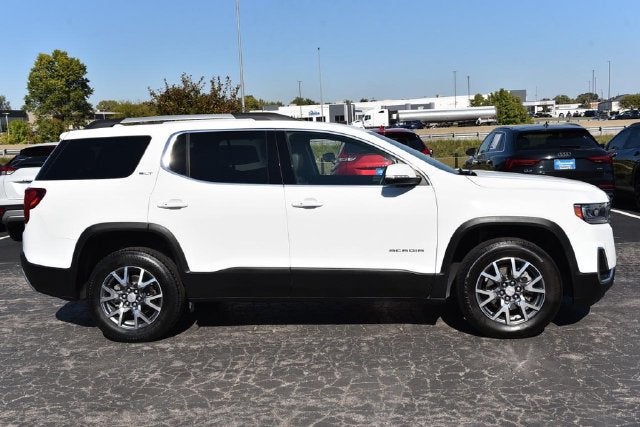 2023 GMC Acadia SLT