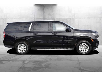 2024 Chevrolet Suburban LT