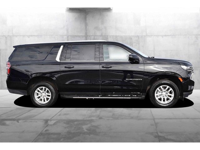 2024 Chevrolet Suburban LT