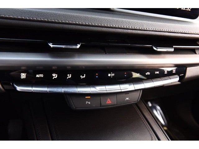 2025 Cadillac XT4 FWD Premium Luxury