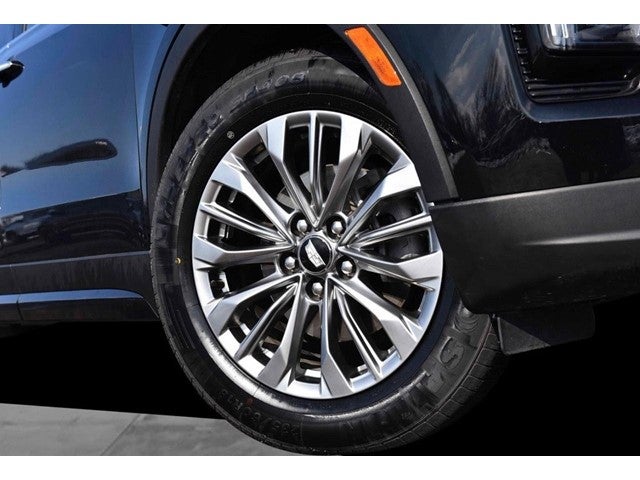 2025 Cadillac XT4 FWD Premium Luxury