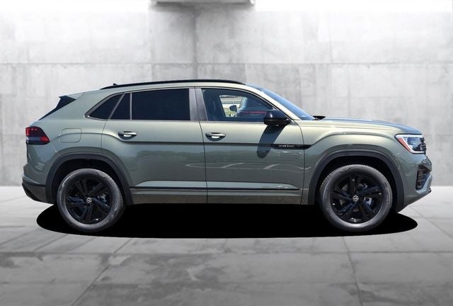 2026 Volkswagen Atlas Cross Sport 2.0T SEL R-Line Black
