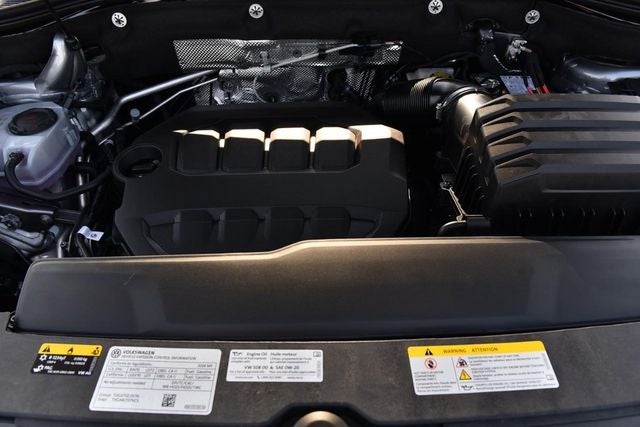 2026 Volkswagen Atlas Cross Sport 2.0T SEL R-Line Black