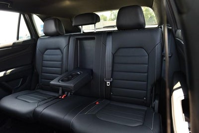 2026 Volkswagen Atlas Cross Sport 2.0T SEL R-Line Black