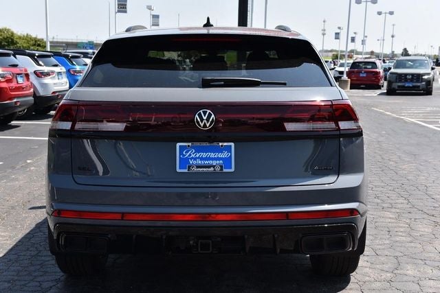 2026 Volkswagen Atlas Cross Sport 2.0T SEL R-Line Black