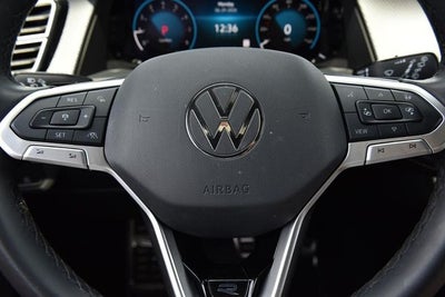 2024 Volkswagen Atlas Cross Sport 2.0T SEL R-Line