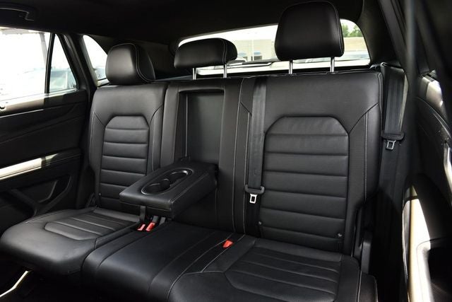 2024 Volkswagen Atlas Cross Sport 2.0T SEL R-Line