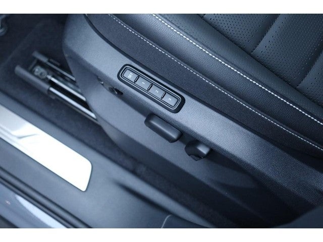 2026 Volkswagen Atlas Cross Sport 2.0T SEL