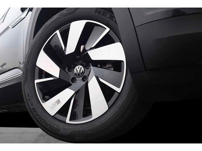 2026 Volkswagen Atlas Cross Sport 2.0T SEL