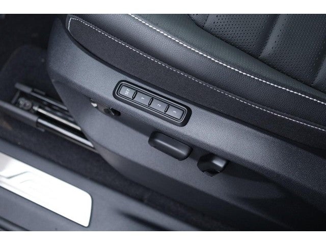 2026 Volkswagen Atlas Cross Sport 2.0T SEL