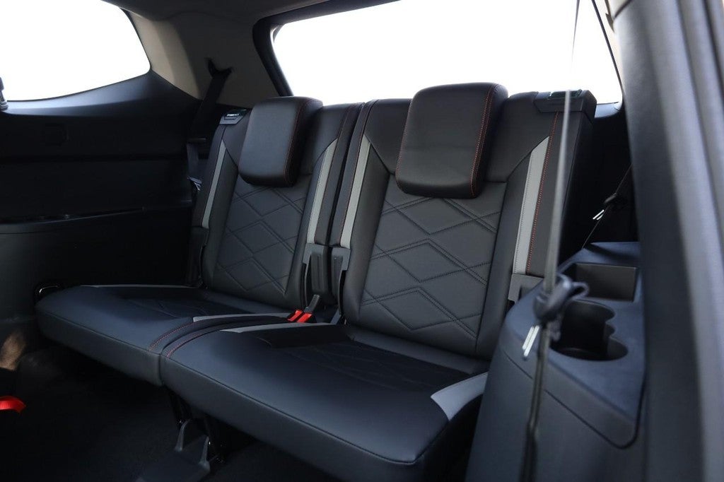 2026 Volkswagen Atlas 2.0T Peak Edition 4MOTION