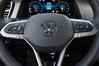 2026 Volkswagen Atlas Cross Sport 2.0T SEL Premium R-Line
