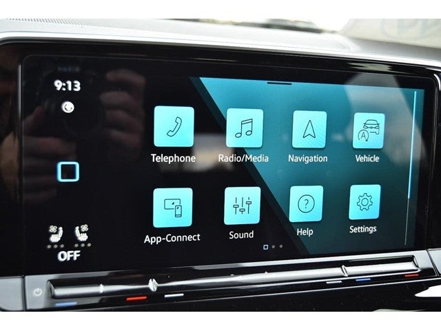 2026 Volkswagen Atlas Cross Sport 2.0T SEL Premium R-Line 4MOTION