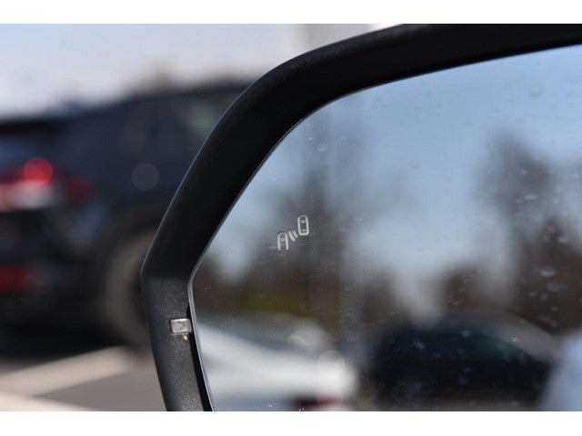 2023 Volkswagen Atlas Cross Sport 3.6L V6 SEL Premium R-Line