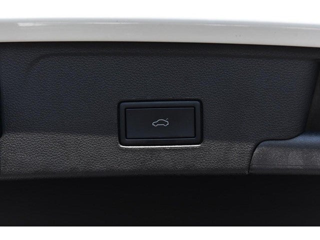 2023 Volkswagen Atlas Cross Sport 3.6L V6 SEL Premium R-Line