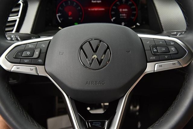 2024 Volkswagen Atlas Cross Sport 2.0T SEL Premium R-Line