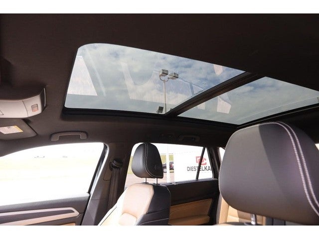 2023 Volkswagen Atlas Cross Sport 3.6L V6 SEL Premium R-Line