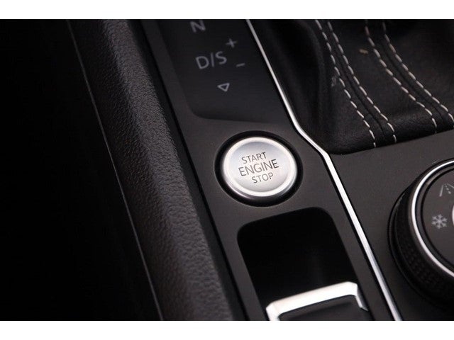 2023 Volkswagen Atlas Cross Sport 3.6L V6 SEL Premium R-Line