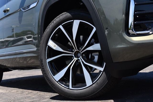 2026 Volkswagen Atlas 2.0T SEL Premium R-Line 4MOTION