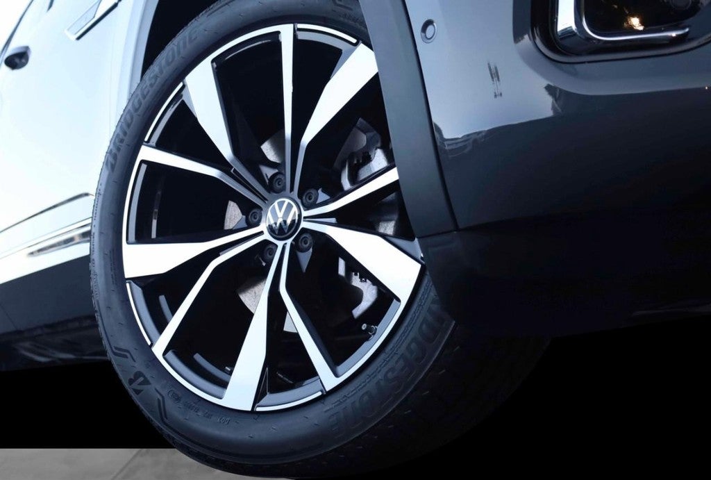 2026 Volkswagen Atlas 2.0T SEL Premium R-Line 4MOTION