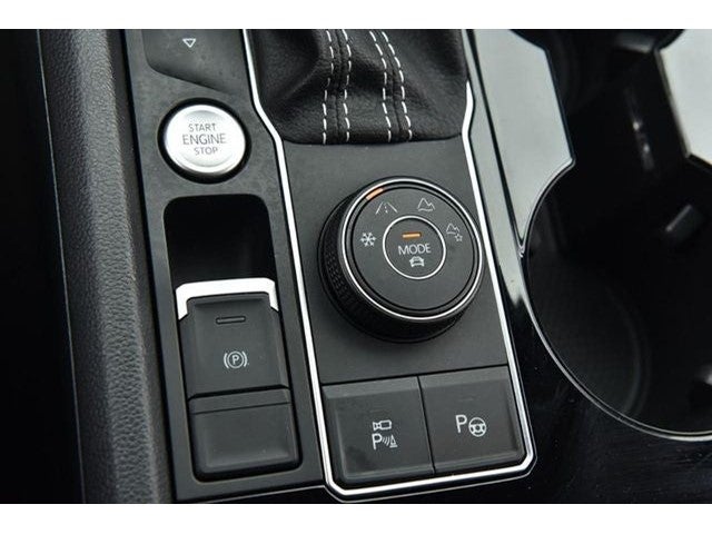 2022 Volkswagen Atlas 3.6L V6 SEL Premium R-Line
