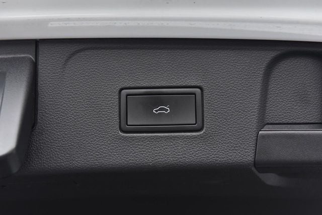 2022 Volkswagen Atlas 3.6L V6 SEL Premium R-Line