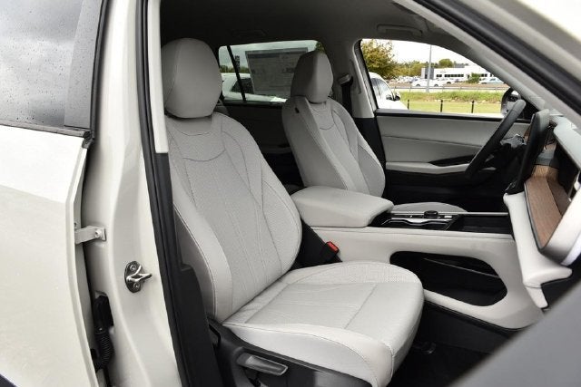 2027 Volkswagen Atlas 2.0T SE w/ Technology