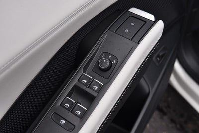 2027 Volkswagen Atlas 2.0T SE w/ Technology
