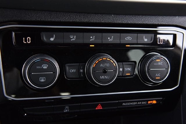 2023 Volkswagen Atlas Cross Sport 2.0T SE w/Technology