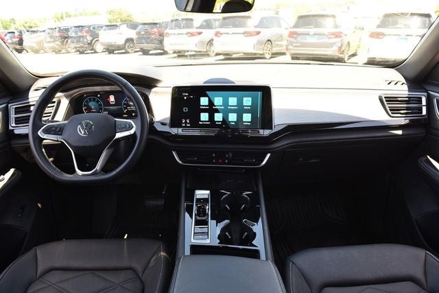 2025 Volkswagen Atlas Cross Sport 2.0T SE w/Technology