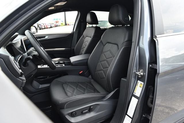 2025 Volkswagen Atlas Cross Sport 2.0T SE w/Technology 4MOTION