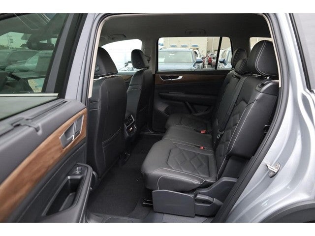 2026 Volkswagen Atlas 2.0T SE w/Technology 4MOTION