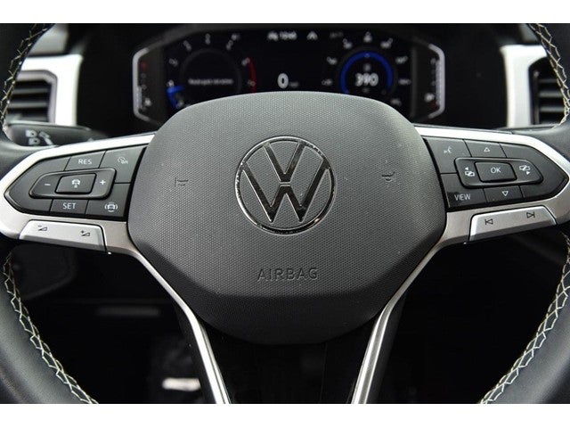 2023 Volkswagen Atlas 2.0T SE w/Technology