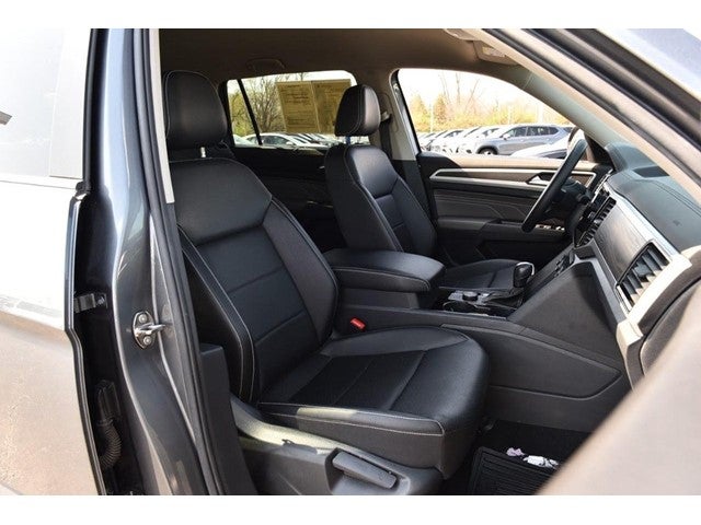 2023 Volkswagen Atlas 2.0T SE w/Technology