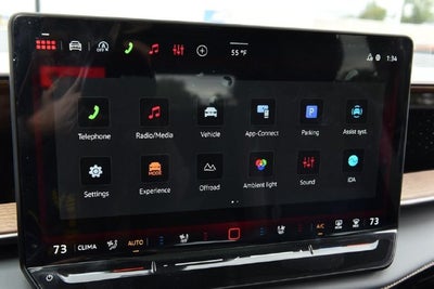 2027 Volkswagen Atlas 2.0T SE w/ Technology