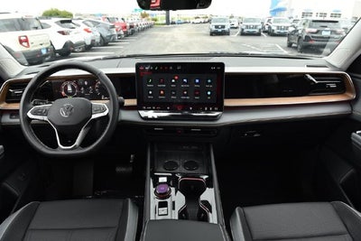 2027 Volkswagen Atlas 2.0T SE w/ Technology