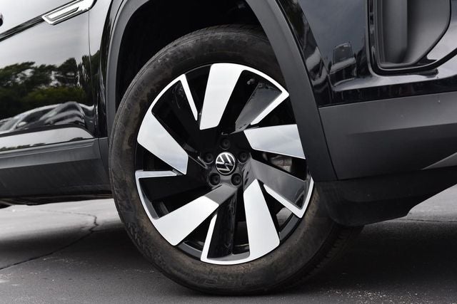 2025 Volkswagen Atlas Cross Sport 2.0T SE w/Technology