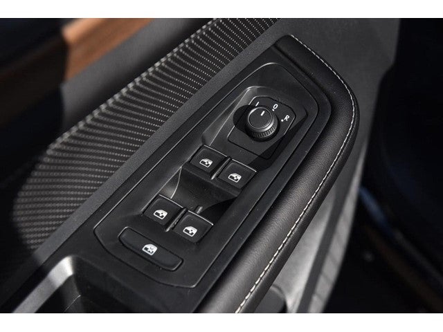 2026 Volkswagen Atlas 2.0T SE w/Technology FWD