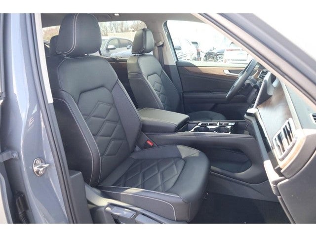 2026 Volkswagen Atlas 2.0T SE w/Technology FWD