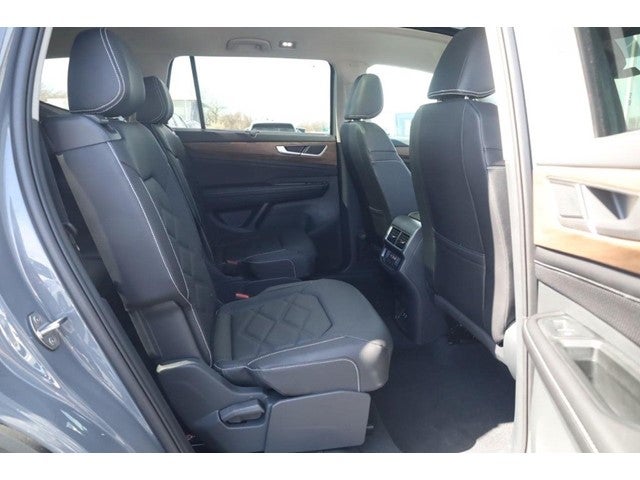 2026 Volkswagen Atlas 2.0T SE w/Technology FWD