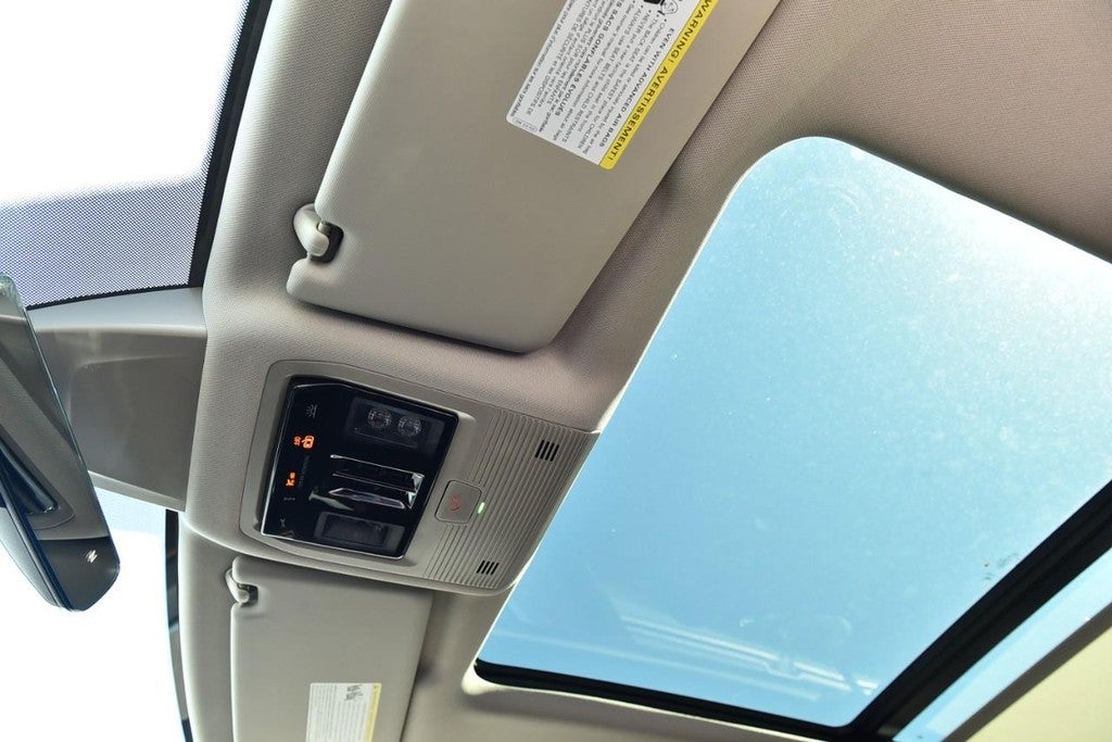 2026 Volkswagen Atlas 2.0T SE w/Technology FWD