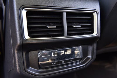 2026 Volkswagen Atlas 2.0T SE w/Technology FWD