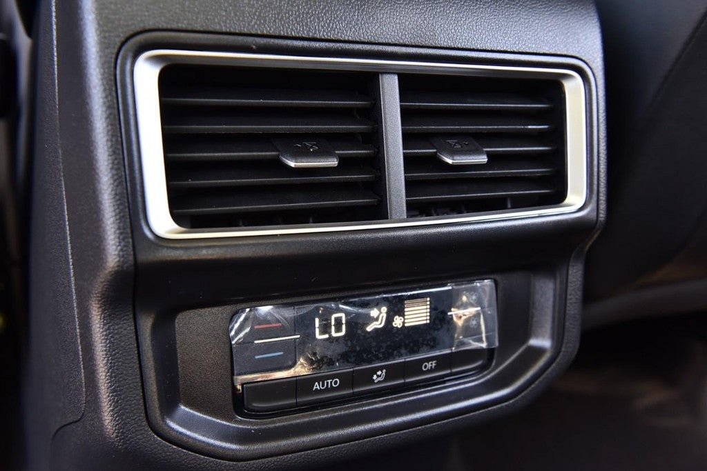 2026 Volkswagen Atlas 2.0T SE w/Technology FWD