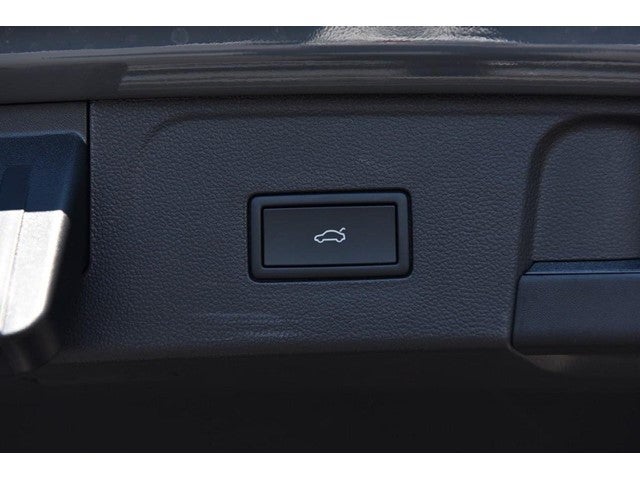 2026 Volkswagen Atlas 2.0T SE w/Technology FWD