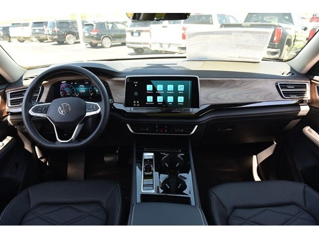 2026 Volkswagen Atlas 2.0T SE w/Technology FWD