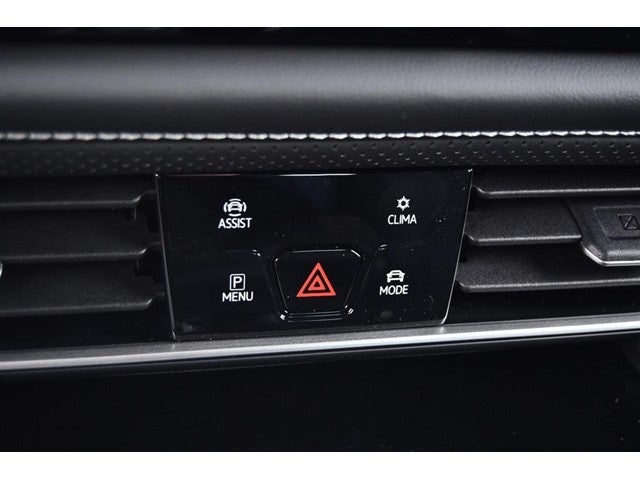 2026 Volkswagen Atlas Cross Sport 2.0T SE w/Technology 4MOTION