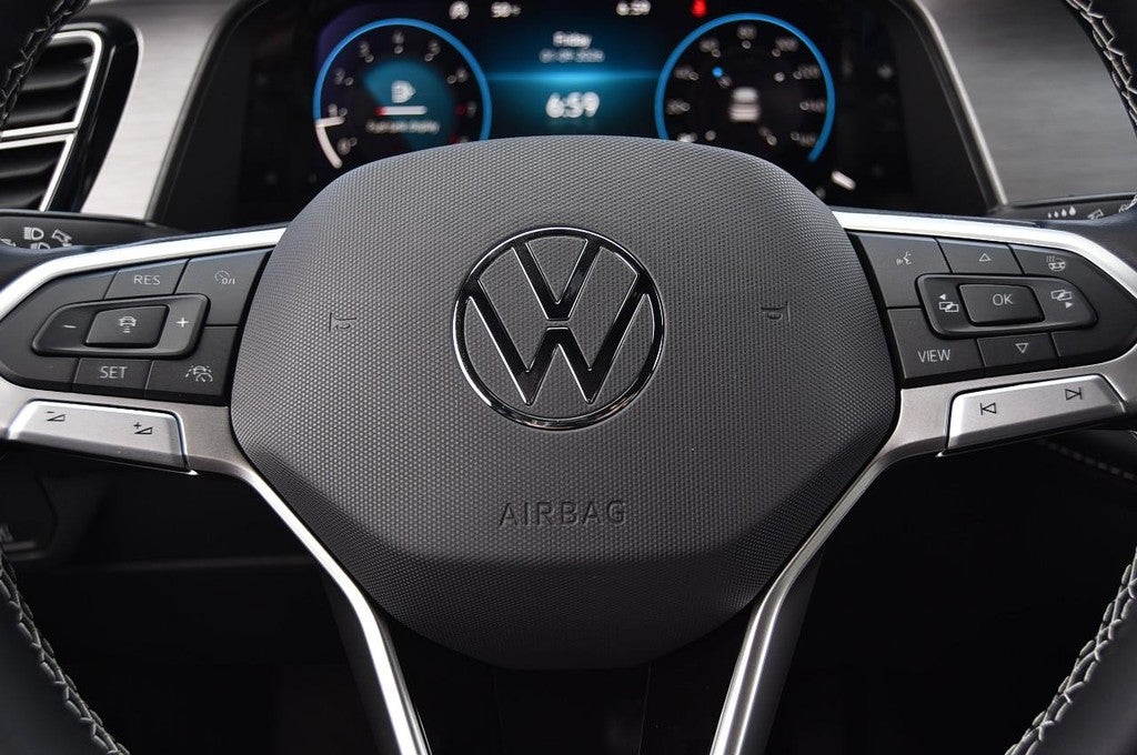 2026 Volkswagen Atlas Cross Sport 2.0T SE w/Technology 4MOTION