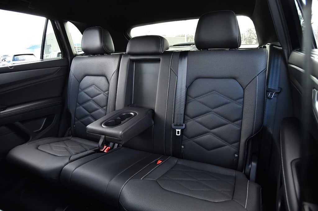 2026 Volkswagen Atlas Cross Sport 2.0T SE w/Technology 4MOTION